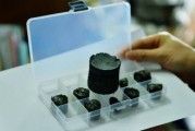 石墨的材质特点是什么？石墨在工业中的应用有哪些？
